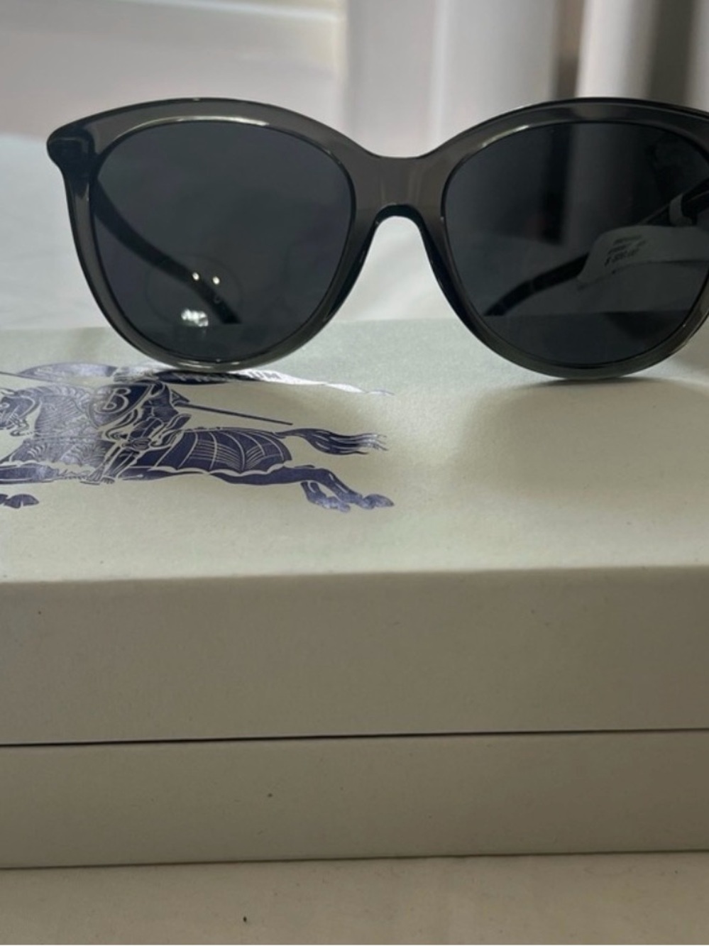 Authentic Burberry BE4465 Black Cat-Eye Women’s Sunglasses in case and box